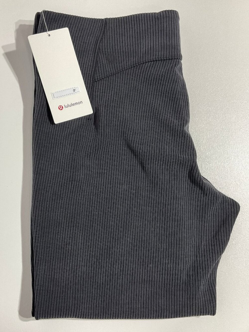 Lululemon Sz 14 Ribbed Softstreme Zip-Leg High-Rise Cropped Pants 25" - Picture 9 of 10
